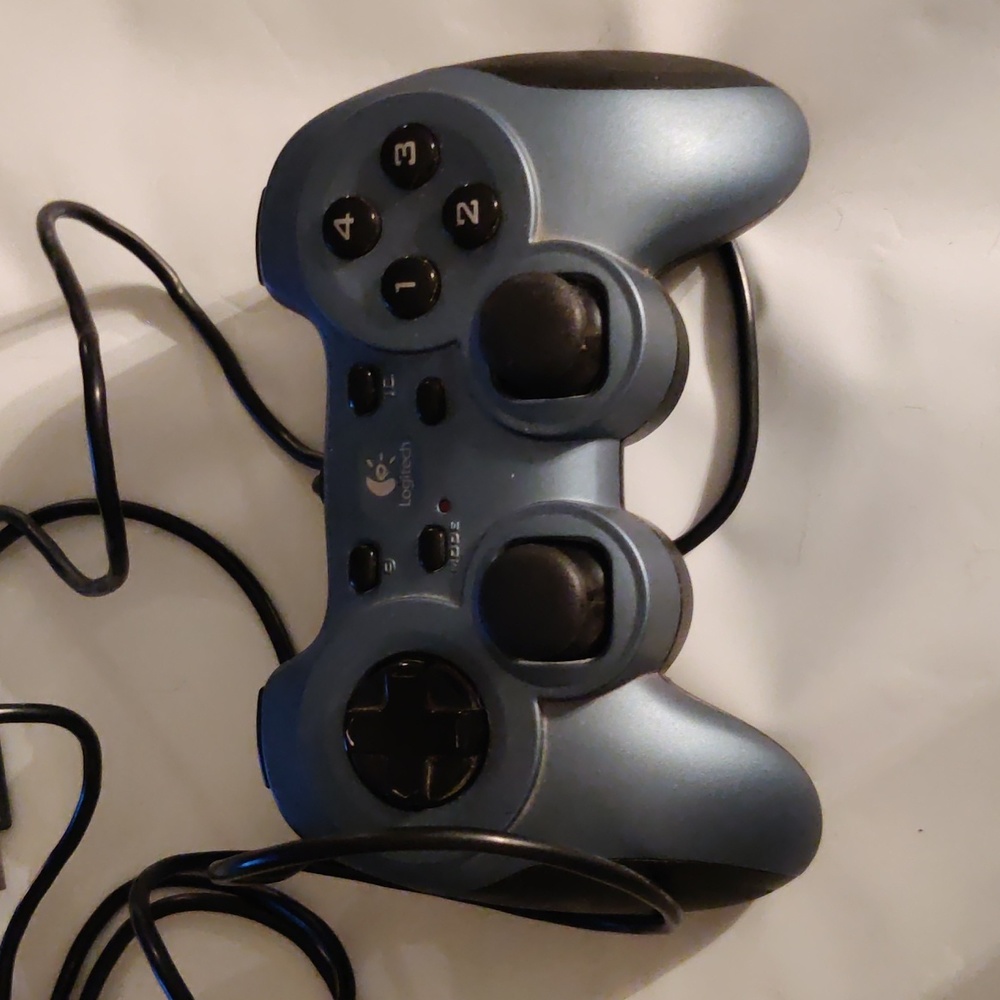 Logitech Controller Rumblepad 2 Vibration Feedback W/ Rubber Grips
